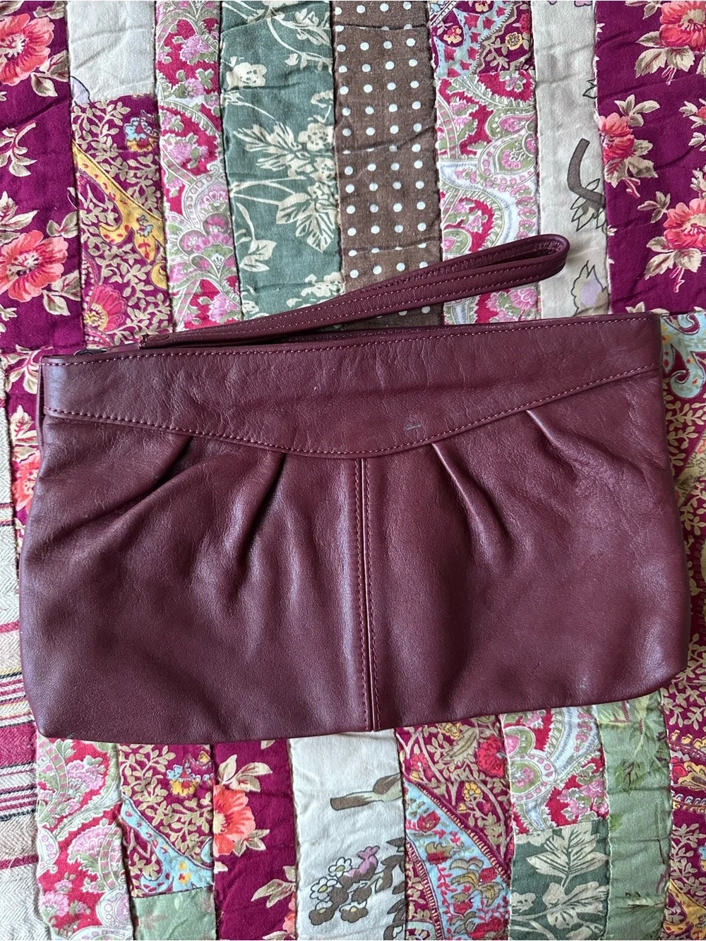 Vintage Women's Leather Wristlet Clutch in Burgundy